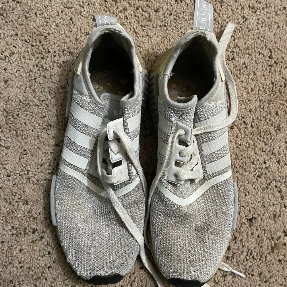 Adidas NMD R1 - Picture 1 of 3